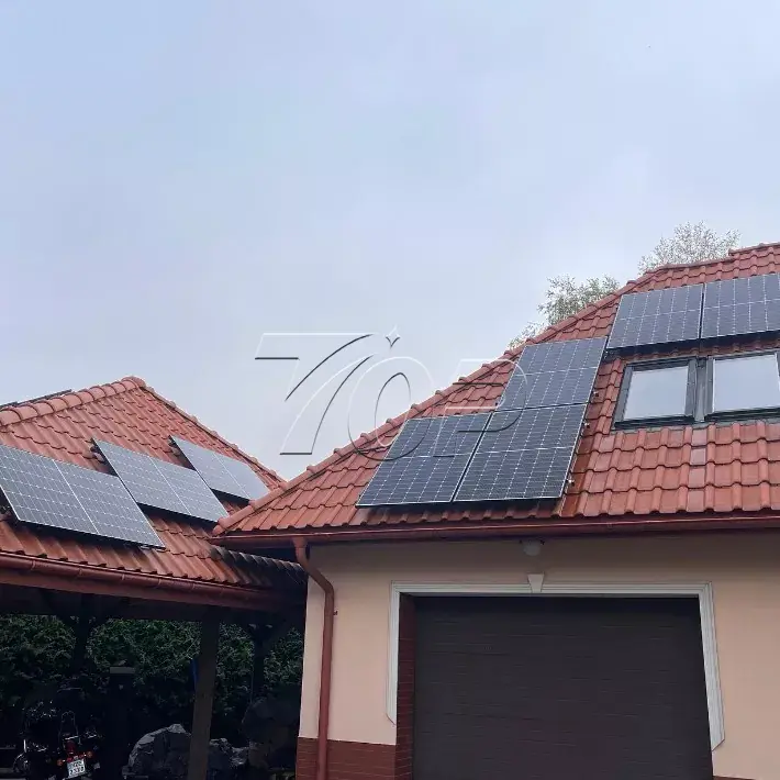 Montagem solar de telhado de telha